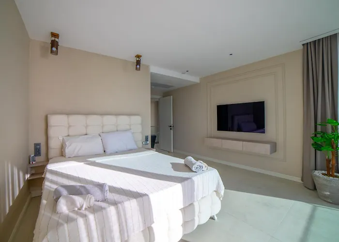 Atlantic Private Pool Villa *